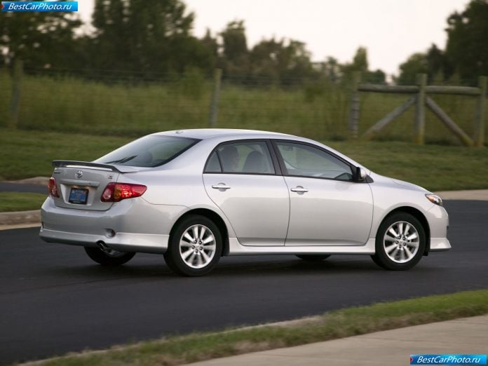 2009 Toyota Corolla Sedan - фотография 29 из 45