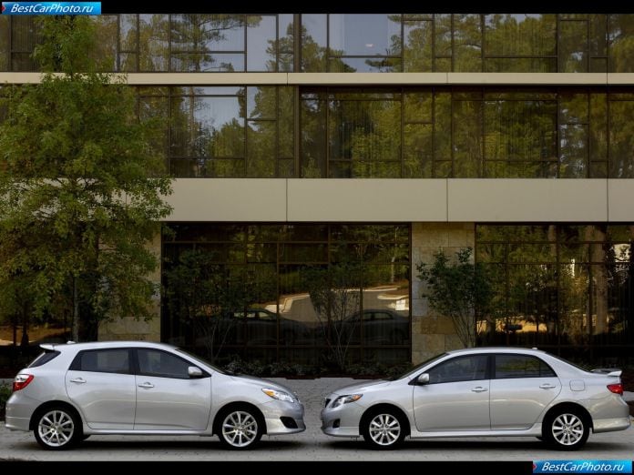 2009 Toyota Corolla Sedan - фотография 34 из 45