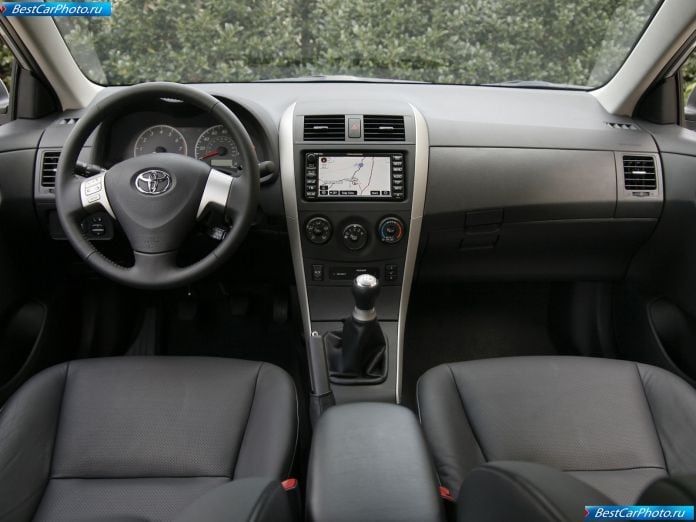 2009 Toyota Corolla Sedan - фотография 35 из 45