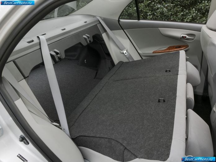 2009 Toyota Corolla Sedan - фотография 40 из 45