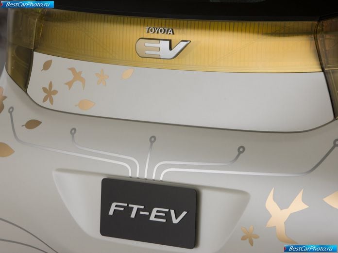 2009 Toyota Ft-ev Concept - фотография 11 из 15