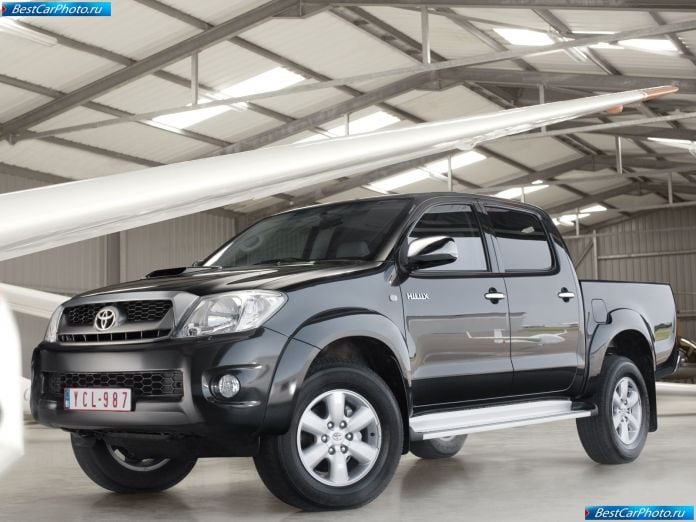 2009 Toyota Hilux - фотография 21 из 56