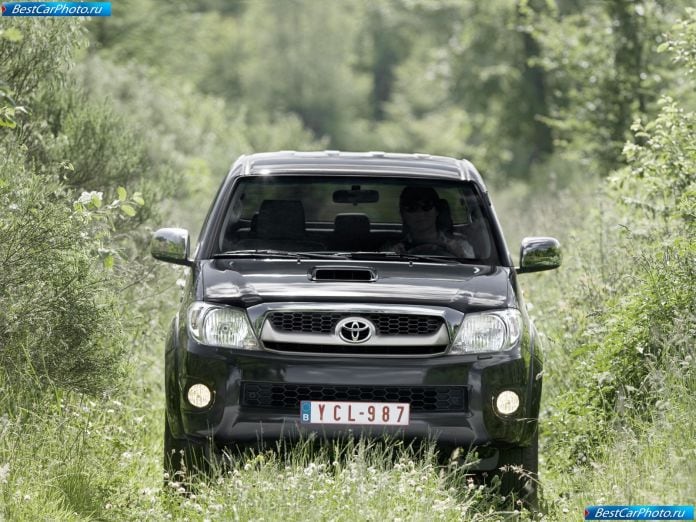 2009 Toyota Hilux - фотография 39 из 56