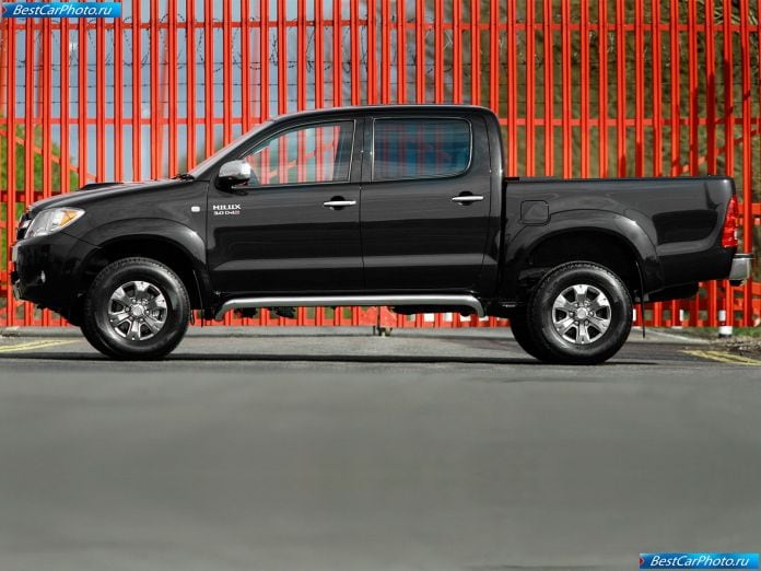 2009 Toyota Hilux High Power - фотография 6 из 11