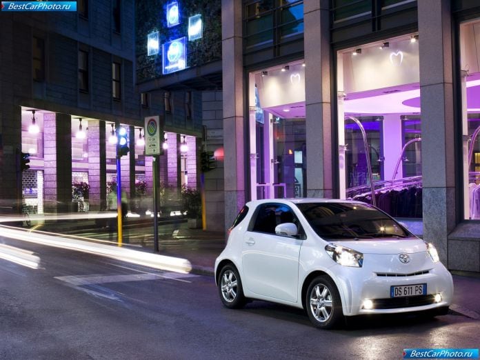 2009 Toyota Iq - фотография 2 из 204