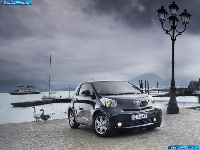 2009 Toyota Iq - фотография 3 из 204