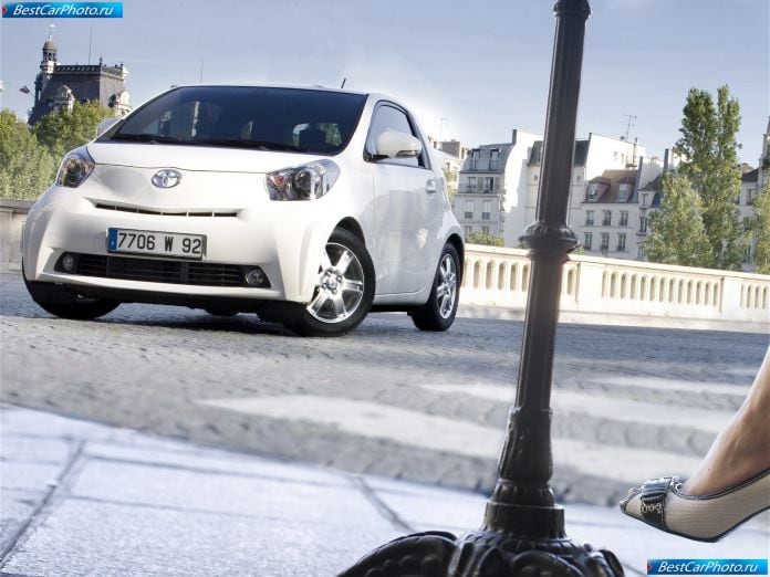 2009 Toyota Iq - фотография 7 из 204
