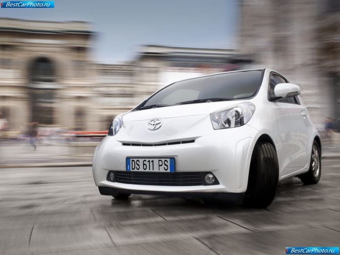 2009 Toyota Iq - фотография 24 из 204