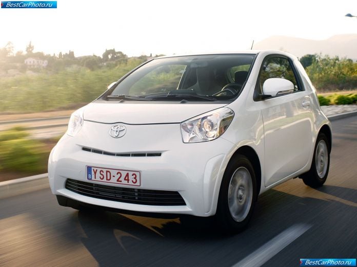 2009 Toyota Iq - фотография 28 из 204
