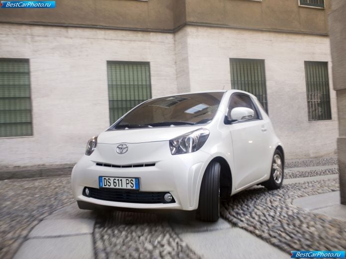 2009 Toyota Iq - фотография 30 из 204