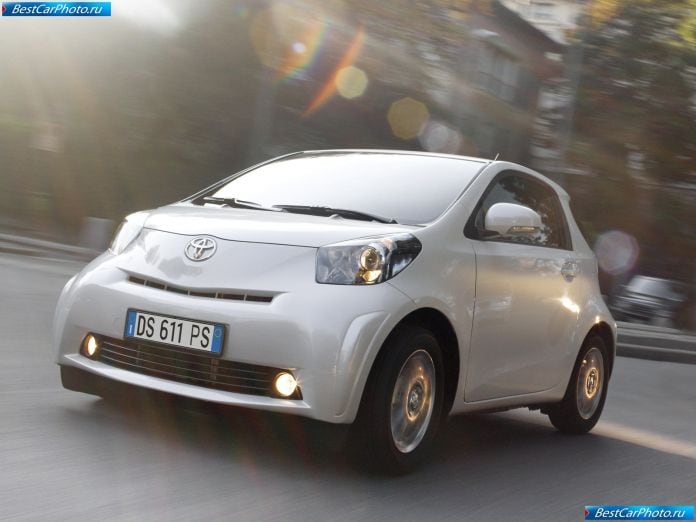 2009 Toyota Iq - фотография 38 из 204
