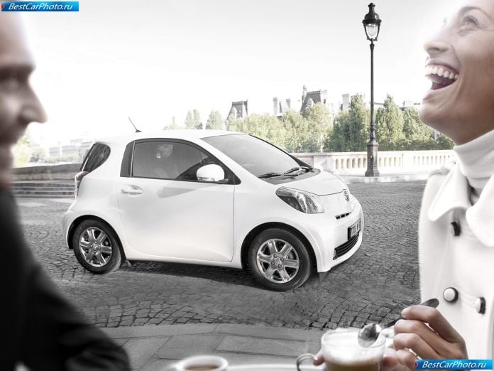 2009 Toyota Iq - фотография 39 из 204