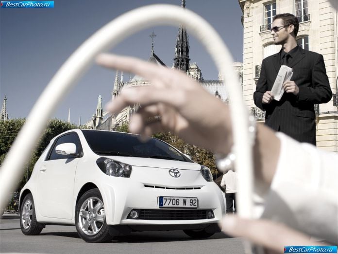 2009 Toyota Iq - фотография 44 из 204