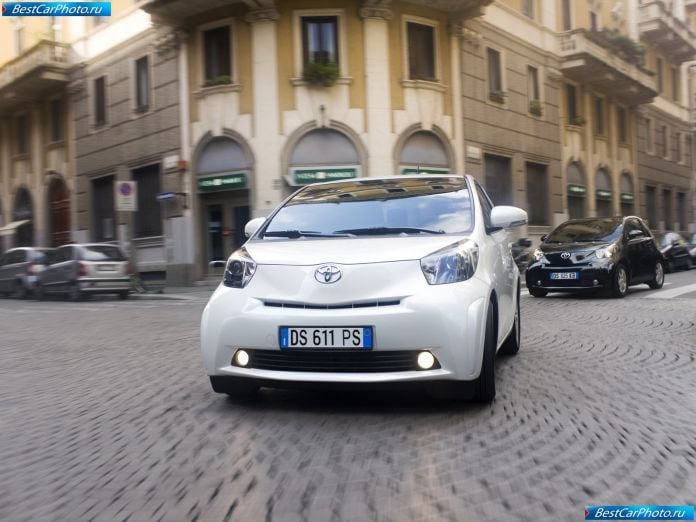 2009 Toyota Iq - фотография 50 из 204