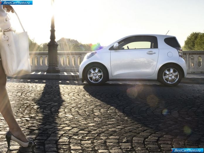 2009 Toyota Iq - фотография 61 из 204