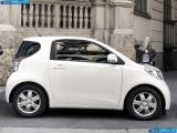 toyota_2009-iq_1600x1200_069.jpg