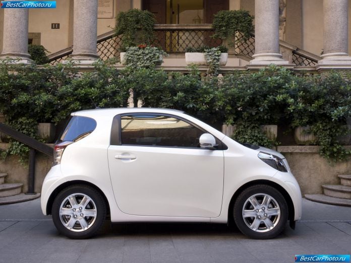 2009 Toyota Iq - фотография 72 из 204