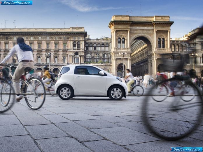 2009 Toyota Iq - фотография 81 из 204
