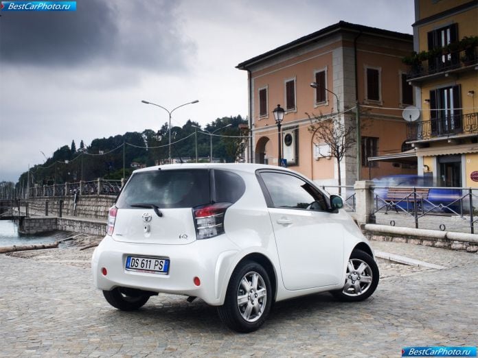 2009 Toyota Iq - фотография 95 из 204