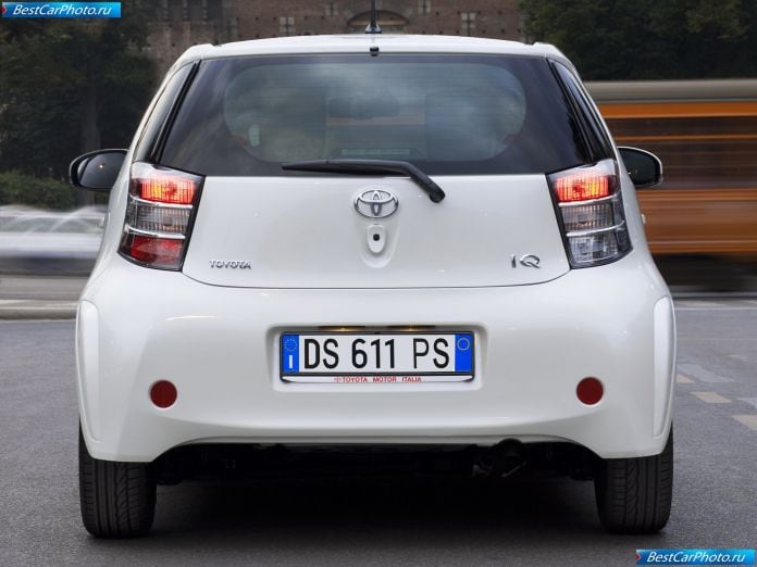 2009 Toyota Iq - фотография 112 из 204