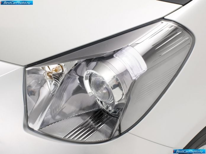 2009 Toyota Iq - фотография 172 из 204