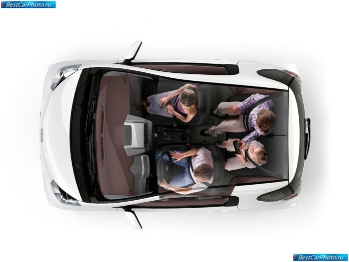 2009 Toyota Iq - фотография 184 из 204