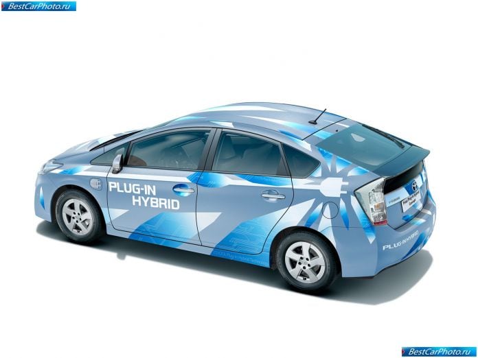 2009 Toyota Prius Plug-in Hybrid Concept - фотография 4 из 4