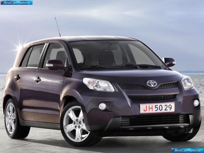 2009 Toyota Urban Cruiser - фотография 2 из 22