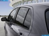 toyota_2009-yaris_1600x1200_023.jpg