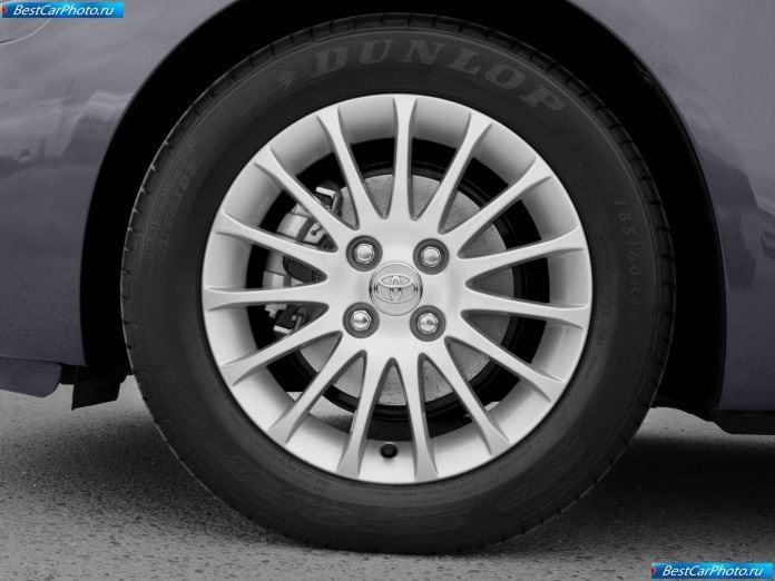 2009 Toyota Yaris - фотография 34 из 37