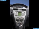 toyota_2009-yaris_sedan_1600x1200_011.jpg