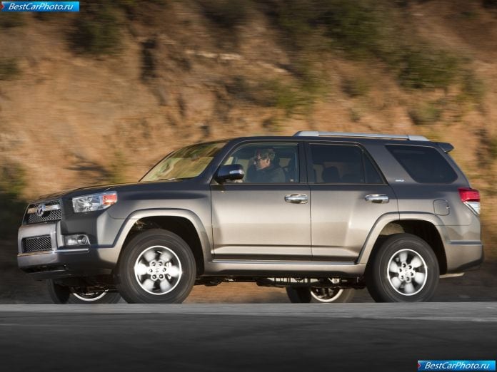 2010 Toyota 4runner - фотография 44 из 177