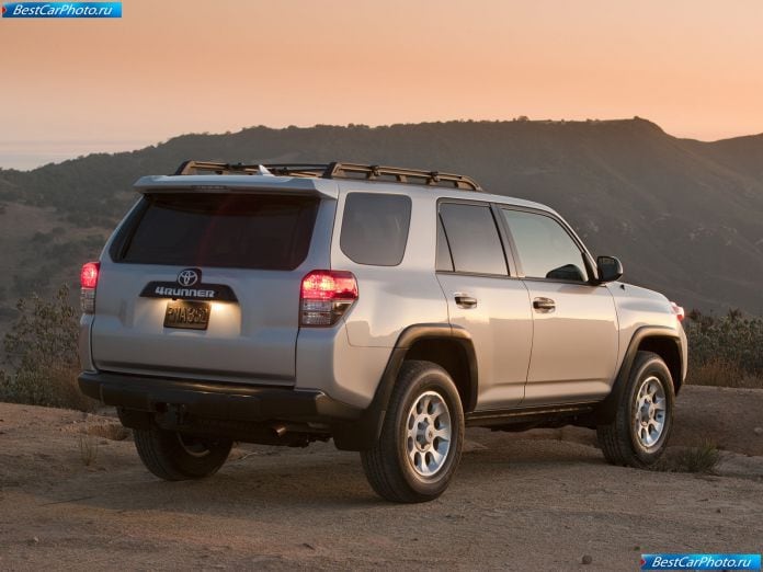 2010 Toyota 4runner - фотография 82 из 177