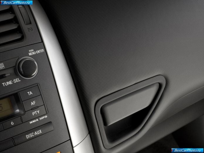 2010 Toyota Auris - фотография 45 из 57