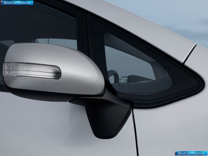 2010 Toyota Auris - фотография 52 из 57