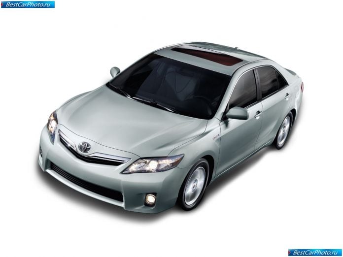 2010 Toyota Camry - фотография 1 из 6