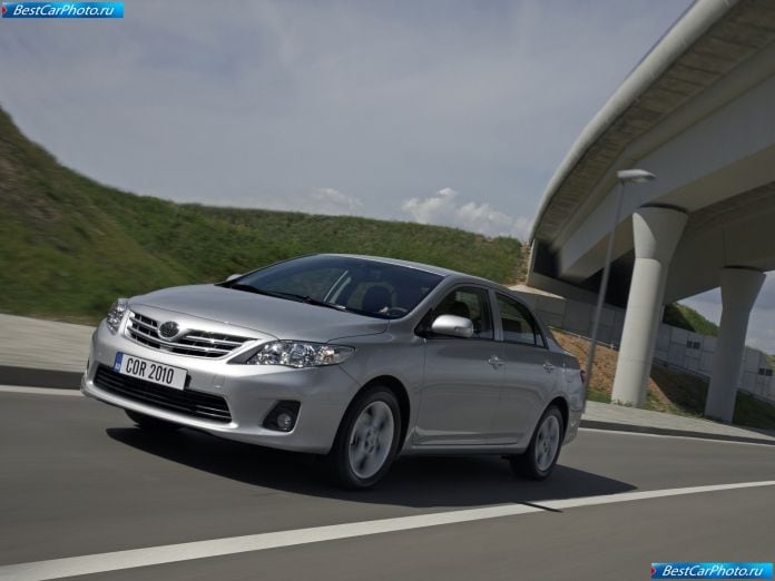 2010 Toyota Corolla - фотография 6 из 37
