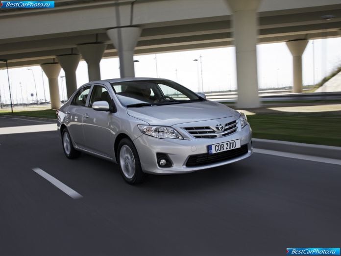 2010 Toyota Corolla - фотография 9 из 37