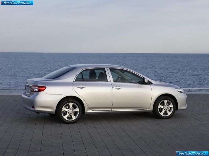 2010 Toyota Corolla - фотография 23 из 37