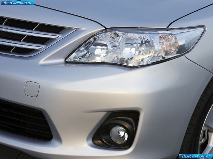2010 Toyota Corolla - фотография 34 из 37
