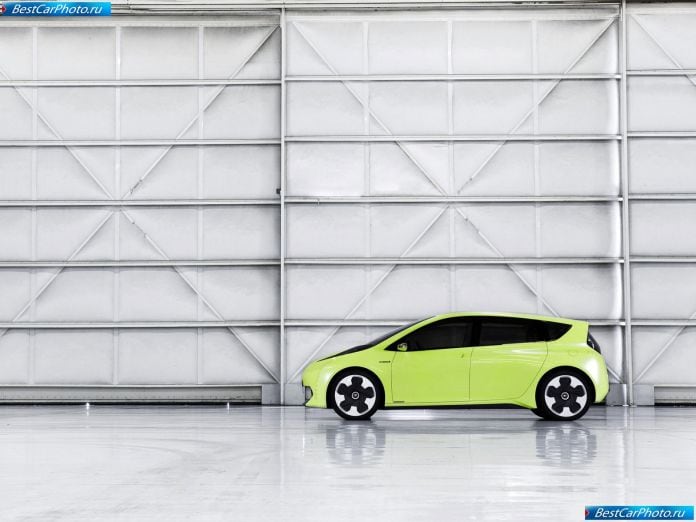 2010 Toyota Ft-ch Concept - фотография 20 из 38