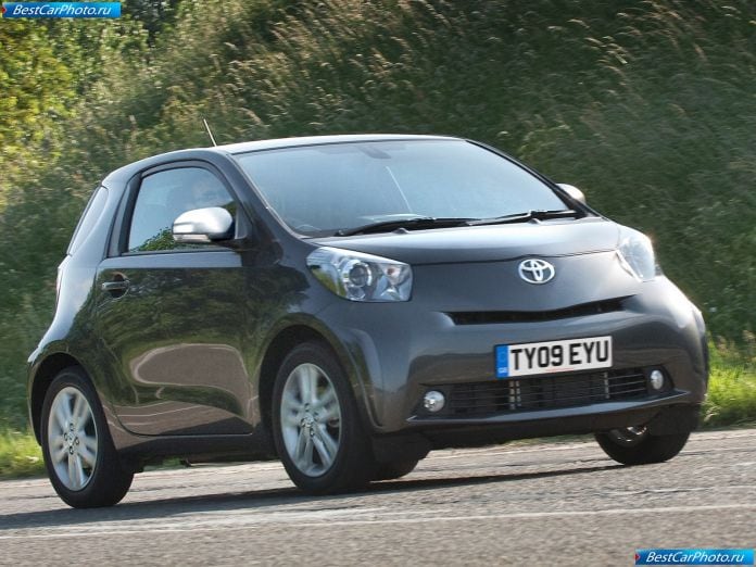 2010 Toyota Iq3 - фотография 1 из 12