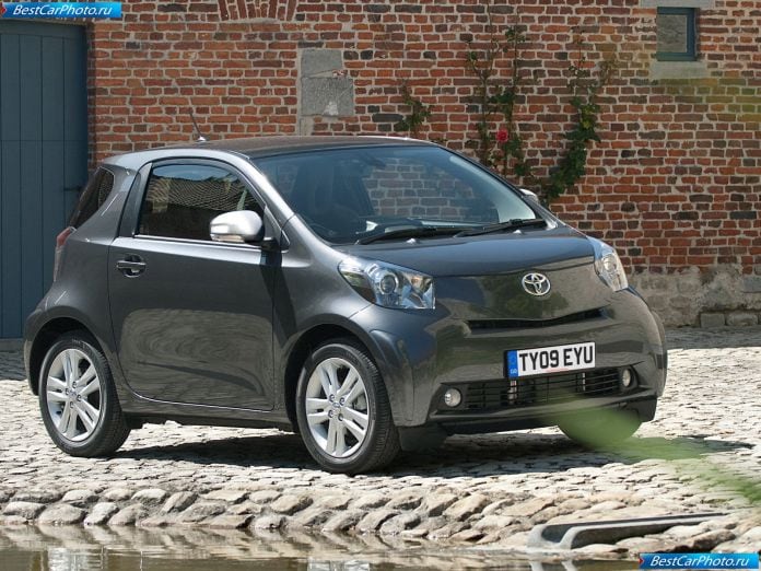 2010 Toyota Iq3 - фотография 3 из 12