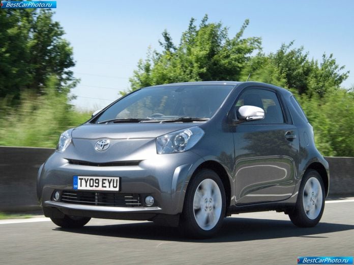 2010 Toyota Iq3 - фотография 4 из 12