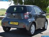 toyota_2010-iq3_1600x1200_009.jpg