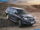 toyota_2010-land_cruiser_1600x1200_009.jpg