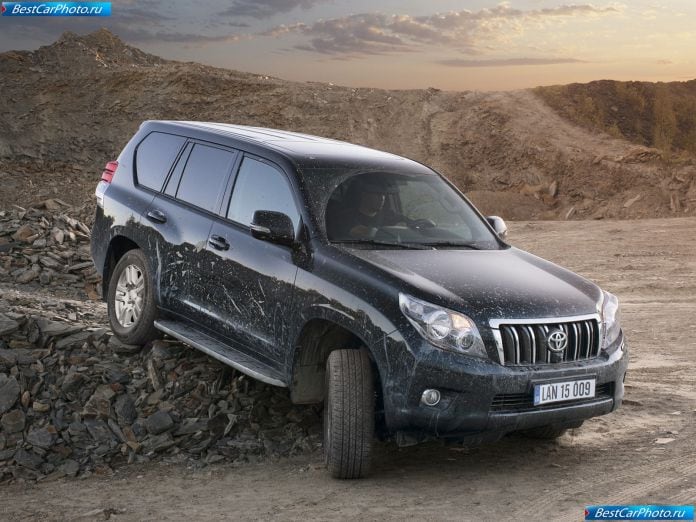 2010 Toyota Land Cruiser - фотография 9 из 167