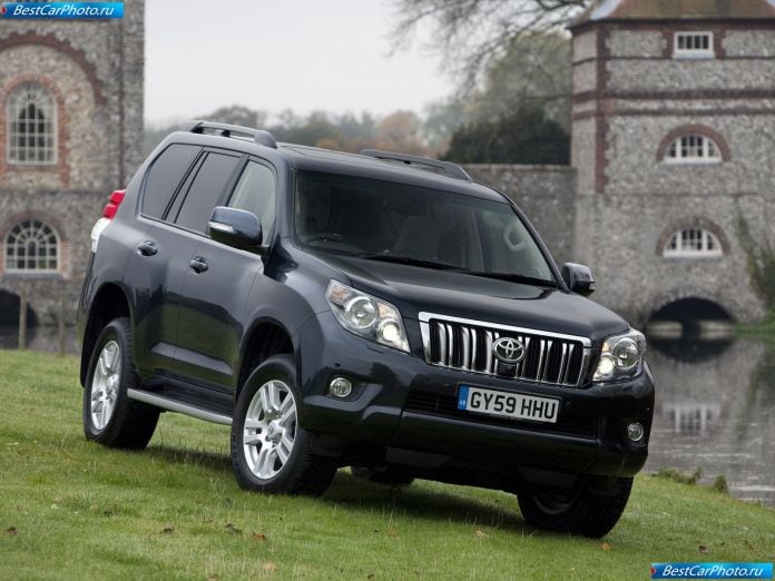 2010 Toyota Land Cruiser - фотография 16 из 167