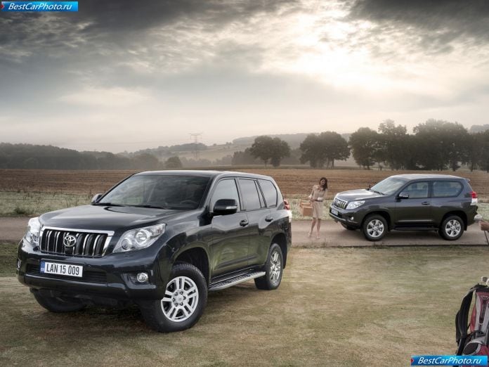 2010 Toyota Land Cruiser - фотография 32 из 167