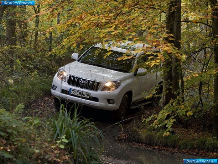 2010 Toyota Land Cruiser - фотография 39 из 167